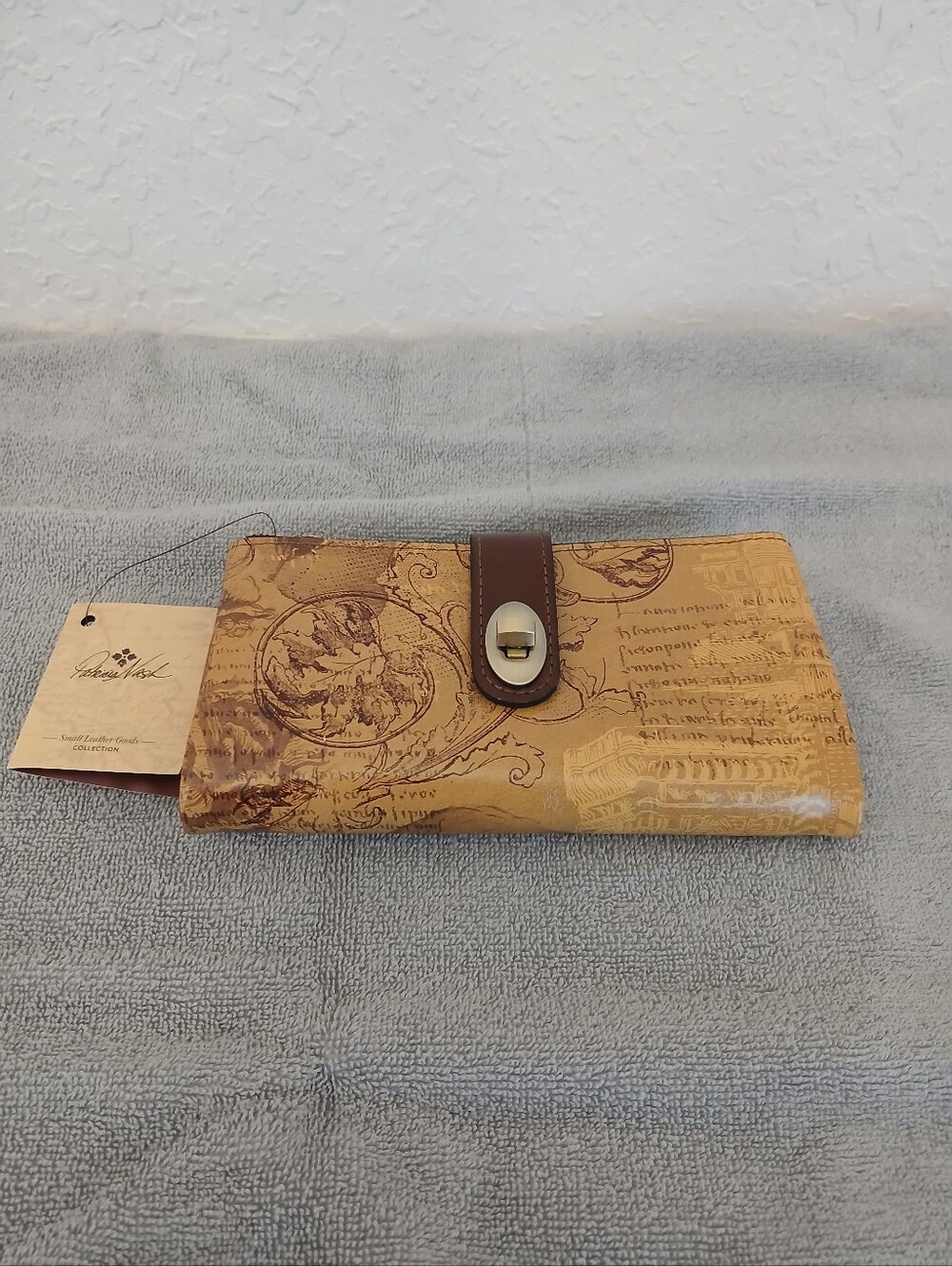 Patricia Nash Annesley Wallet In Italian Sketchbook NWT
